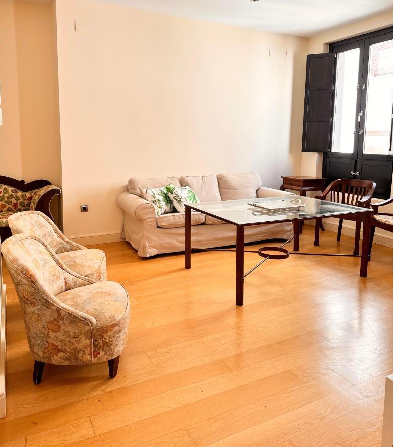 Penthouse Near Cathedral Private Rooftop Private Parking Sevilla Bagian luar foto