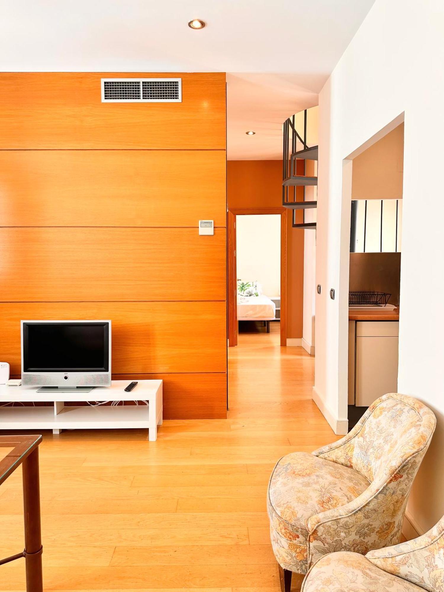 Penthouse Near Cathedral Private Rooftop Private Parking Sevilla Bagian luar foto