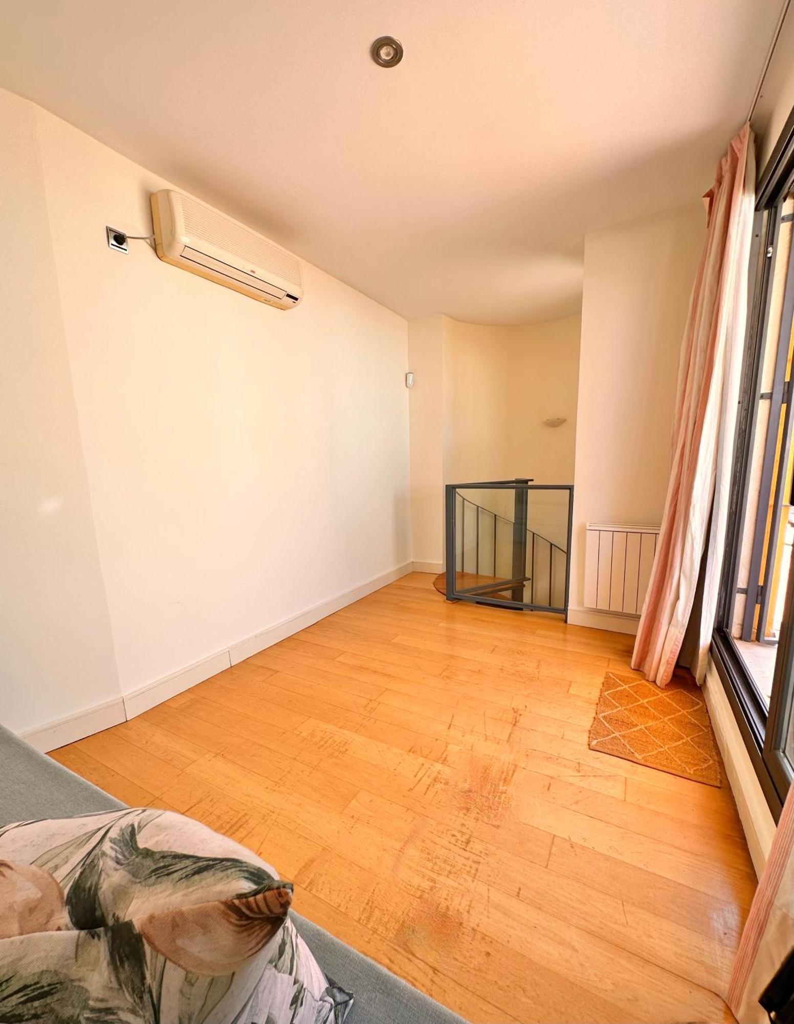 Penthouse Near Cathedral Private Rooftop Private Parking Sevilla Bagian luar foto