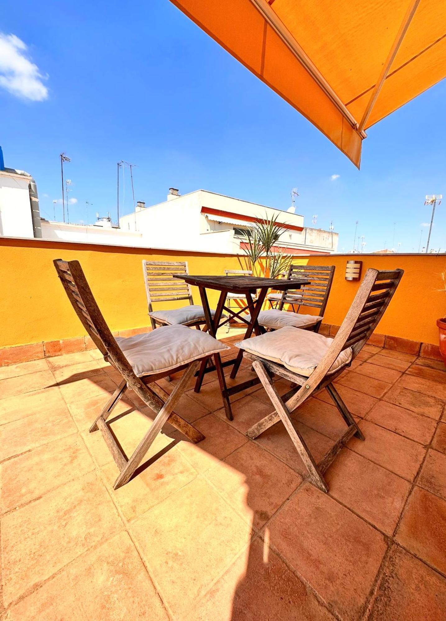 Penthouse Near Cathedral Private Rooftop Private Parking Sevilla Bagian luar foto