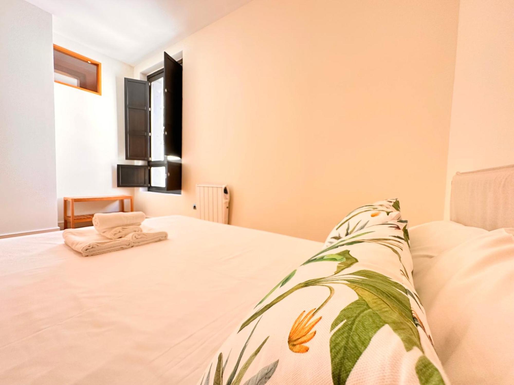Penthouse Near Cathedral Private Rooftop Private Parking Sevilla Bagian luar foto