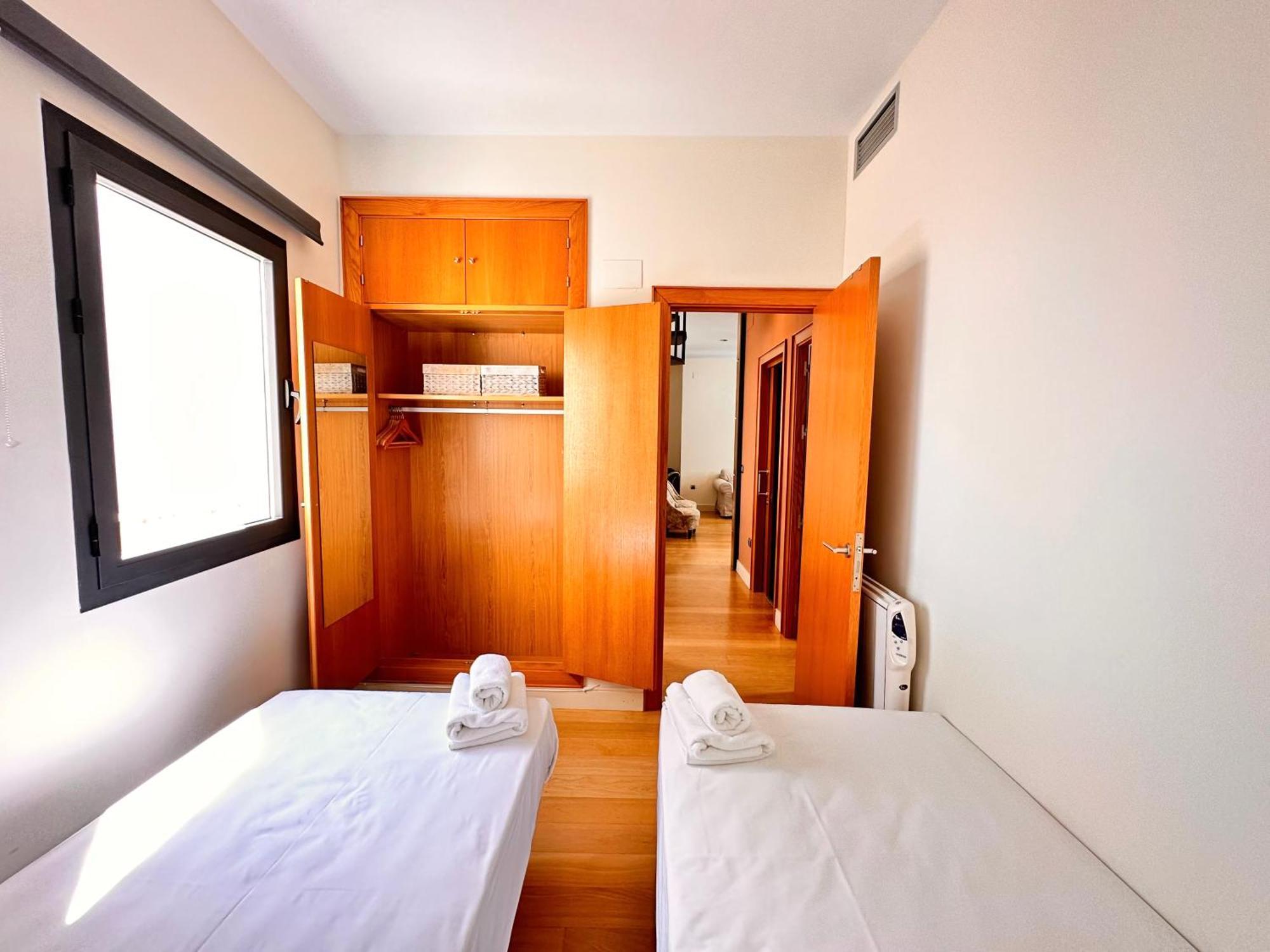 Penthouse Near Cathedral Private Rooftop Private Parking Sevilla Bagian luar foto
